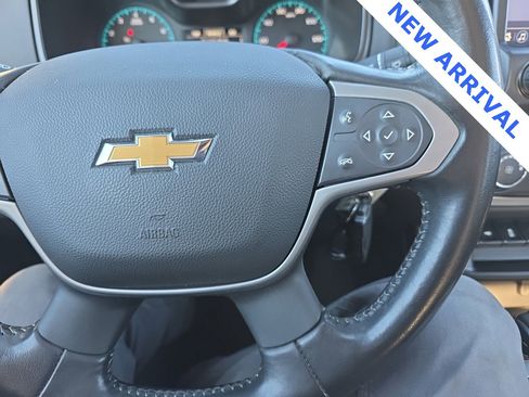Used 2021 Chevrolet Colorado LT w/ Safety Package image 14