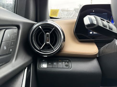 Certified 2026 Chevrolet Equinox ACTIV w/ Convenience Package III image 24