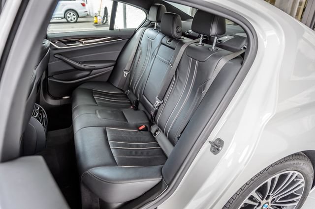 Used 2019 BMW 530i w/ Convenience Package RWD image 45