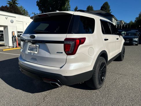 Used 2017 Ford Explorer Sport AWD/4WD image 4