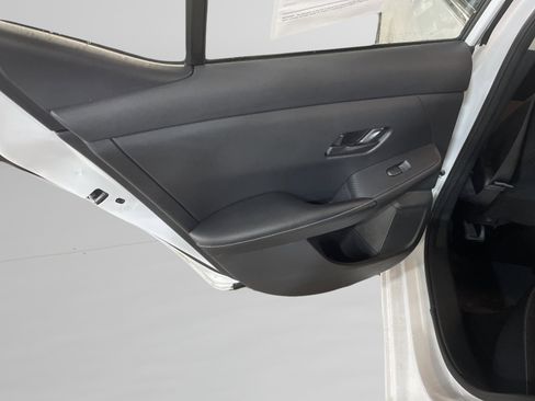 Used 2024 Nissan Sentra SV image 10