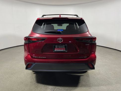 New 2026 Toyota Highlander Limited image 4