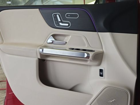 Used 2026 Mercedes-Benz GLB 250 image 29
