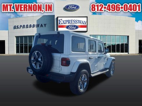 Used 2020 Jeep Wrangler Unlimited Sahara AWD/4WD image 6