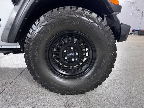 Used 2021 Jeep Wrangler Unlimited Sport AWD/4WD image 5