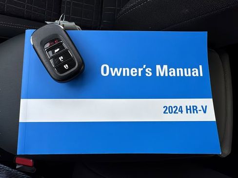 Used 2024 Honda HR-V LX image 27