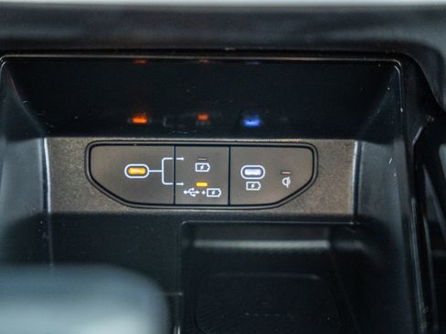 Used 2024 Kia Sorento SX Prestige image 25