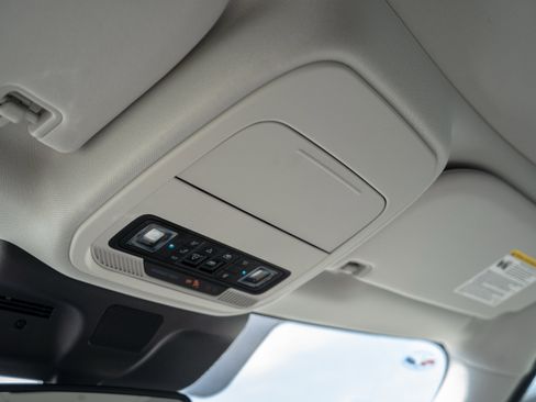 Used 2025 Ford Expedition Active image 26