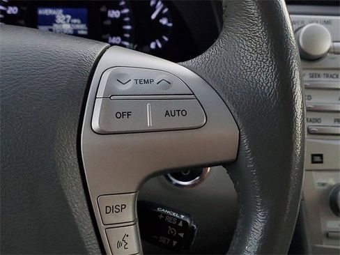 Used 2011 Toyota Camry Hybrid image 17