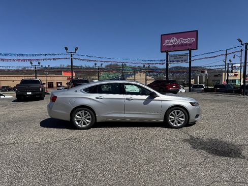 Used 2017 Chevrolet Impala LS image 6