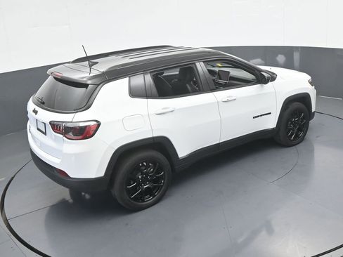 Used 2023 Jeep Compass Altitude image 50