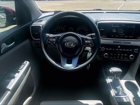 Used 2020 Kia Sportage LX w/ LX Popular Package AWD/4WD image 12