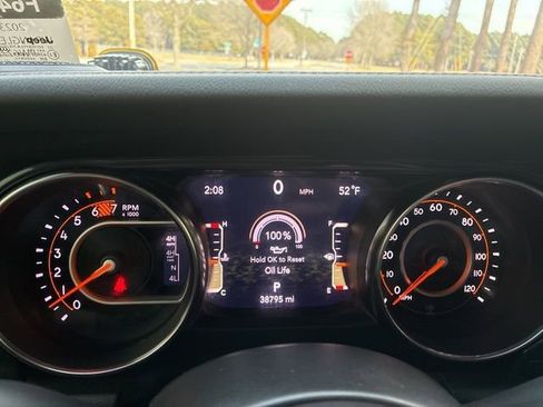 Used 2023 Jeep Wrangler Rubicon 392 w/ Trailer Tow Package image 31