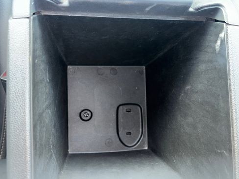 Used 2021 GMC Acadia SLT w/ Elevation Edition image 34