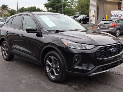 Used 2025 Ford Escape ST-Line Select AWD/4WD image 11