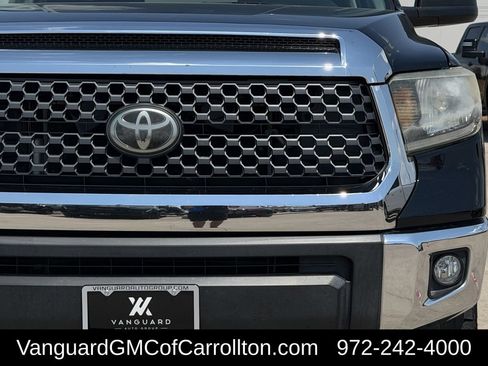 Used 2020 Toyota Tundra SR5 w/ SR5 Upgrade Package AWD/4WD image 4