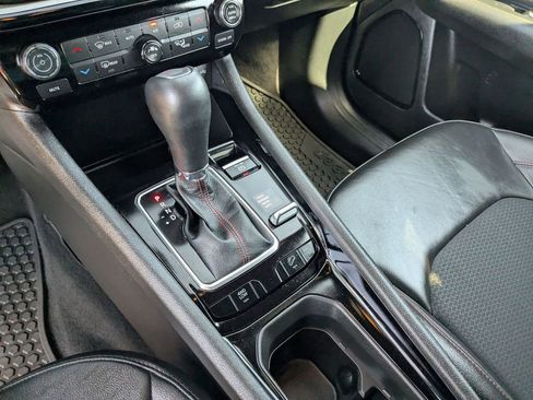 Used 2025 Jeep Compass Trailhawk image 22