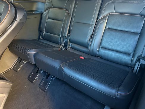 New 2025 Lincoln Navigator Black Label image 15