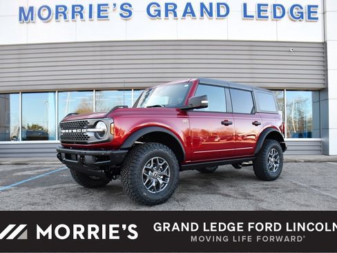 New 2025 Ford Bronco Badlands image 1