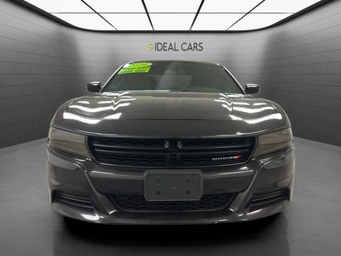 Used 2020 Dodge Charger SXT w/ Leather Interior Group RWD image 8