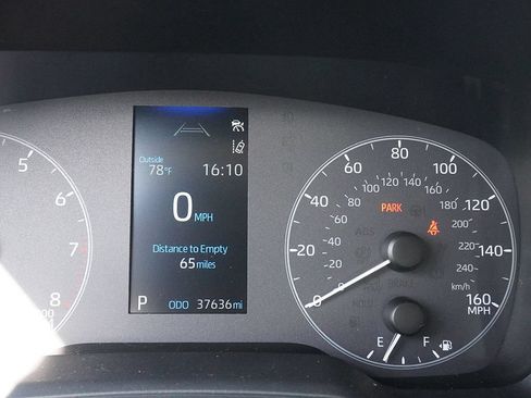 Used 2024 Toyota Corolla LE FWD image 27