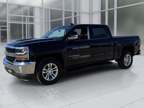 Used 2018 Chevrolet Silverado 1500 LT w/ All Star Edition RWD image 2