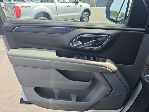 Used 2021 GMC Yukon SLT w/ SLT Luxury Plus Package image 32