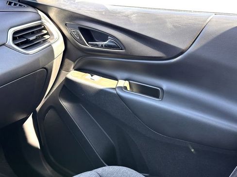 Used 2024 Chevrolet Equinox LT AWD/4WD image 27