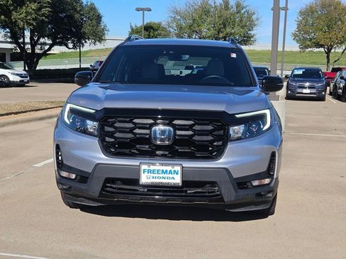 Used 2023 Honda Passport Elite image 2