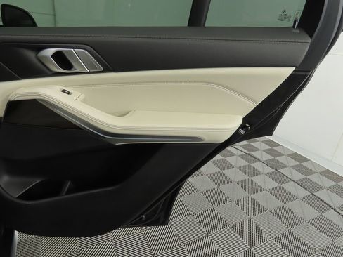 Used 2019 BMW X5 xDrive40i w/ Premium Package 2 image 27