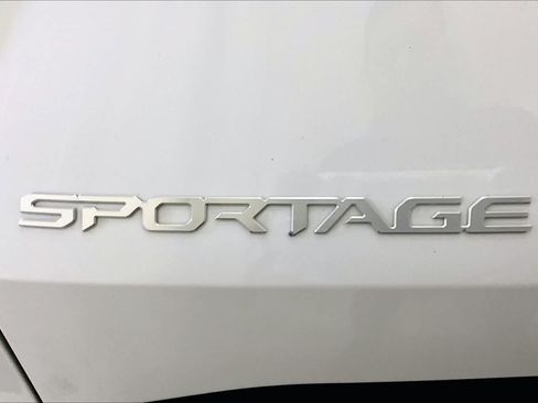 Used 2024 Kia Sportage X-Line w/ X-Line Premium Package AWD/4WD image 9