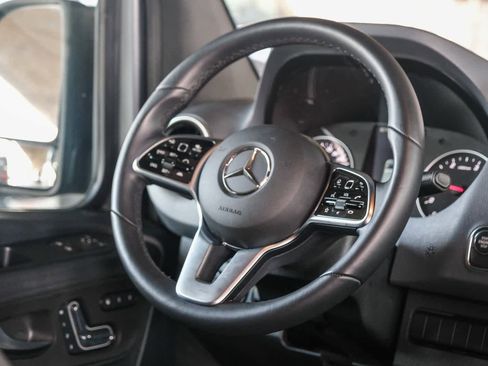 Used 2024 Mercedes-Benz Sprinter 2500 image 16