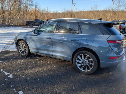 Used 2023 Lincoln Corsair Grand Touring w/ Equipment Group 301A image 3