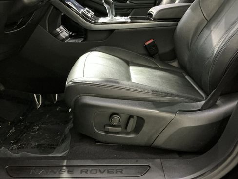 Used 2023 Land Rover Range Rover Evoque SE image 22