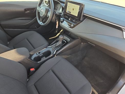 Used 2024 Toyota Corolla LE FWD image 14