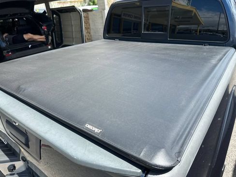 Used 2014 Nissan Frontier SV w/ SV Value Truck Package RWD image 20