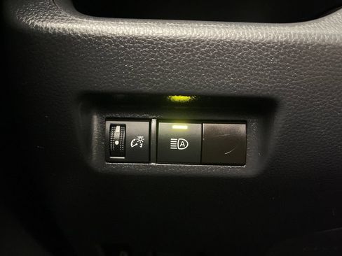 Certified 2024 Toyota RAV4 LE AWD/4WD image 28