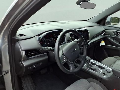 Used 2023 Chevrolet Traverse LT w/ Midnight/Sport Edition AWD/4WD image 12