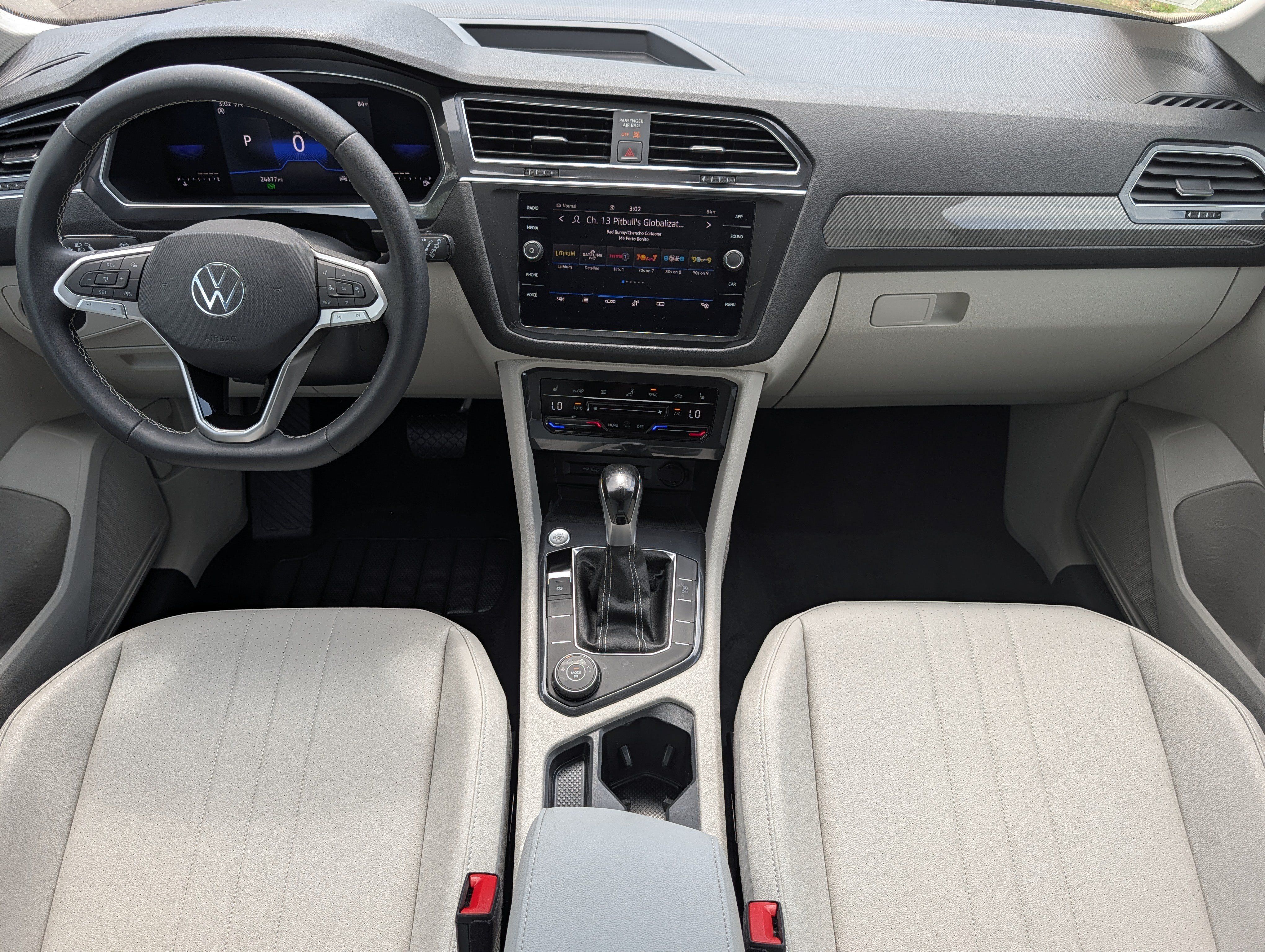 Certified 2022 Volkswagen Tiguan SE AWD/4WD image 10