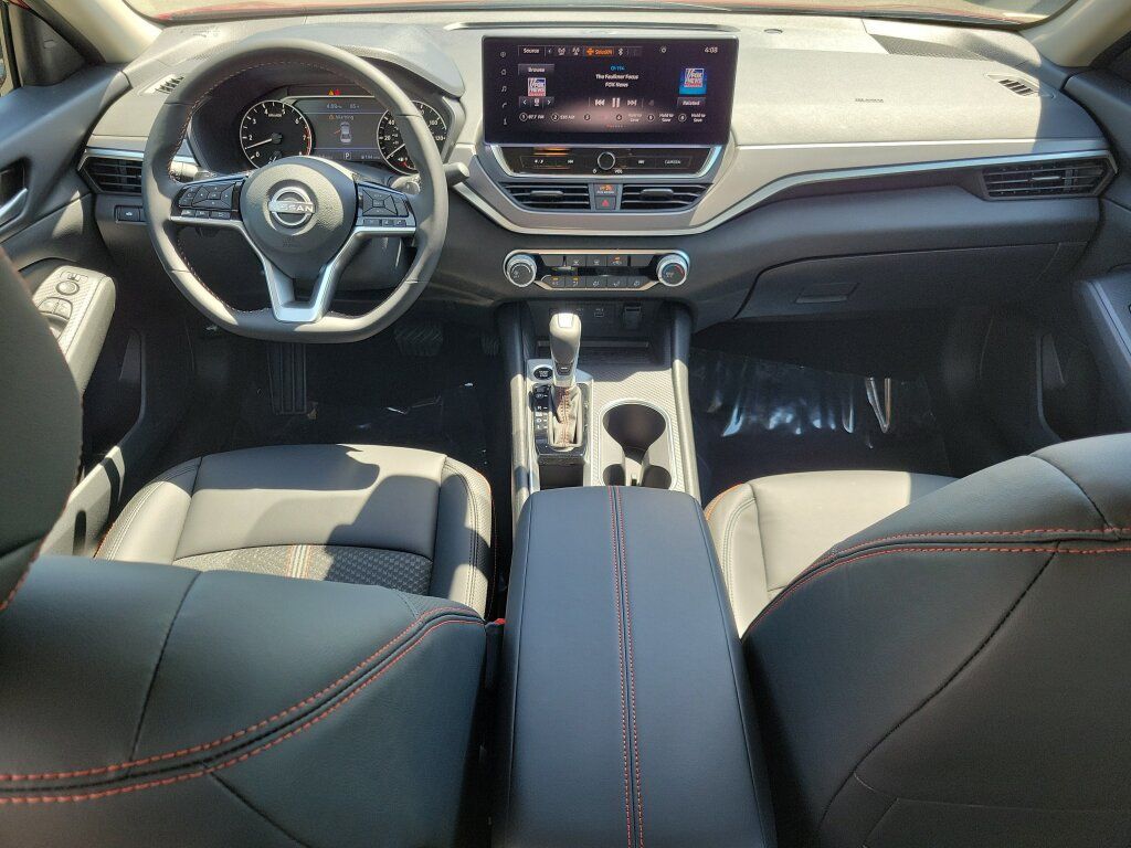 New 2026 Nissan Altima 2.5 SR FWD image 17
