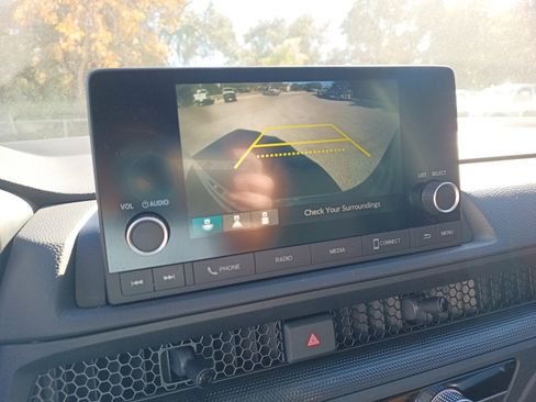 Used 2025 Honda CR-V LX image 14