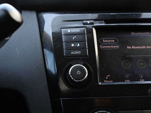 Used 2019 Nissan Rogue S AWD/4WD image 23