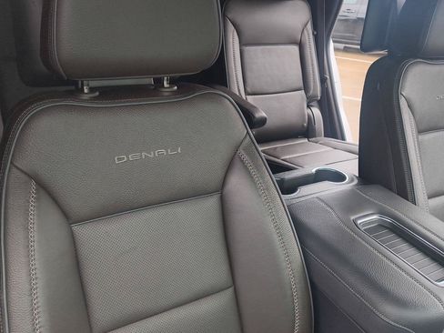 Used 2023 GMC Yukon Denali w/ Denali Reserve Package AWD/4WD image 33