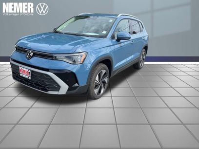 New 2025 Volkswagen Taos SE
