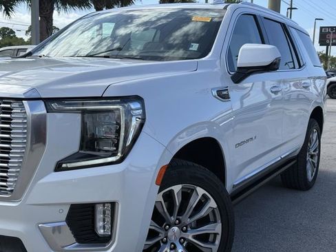 Used 2022 GMC Yukon Denali w/ Denali Ultimate Package AWD/4WD image 6