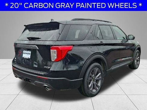 Certified 2023 Ford Explorer XLT w/ Equipment Group 202A AWD/4WD image 4