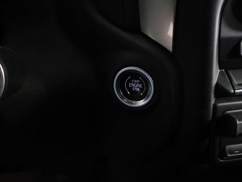 Used 2020 Chevrolet Silverado 1500 RST AWD/4WD image 34