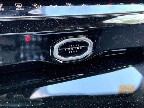 New 2026 Jeep Grand Cherokee Altitude AWD/4WD image 17
