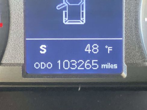 Used 2019 Toyota 4Runner SR5 AWD/4WD image 18