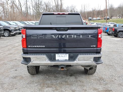 Certified 2024 Chevrolet Silverado 3500 LTZ w/ LTZ Premium Package image 6